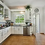 Rosal 27 By Algarve Holidays * Албуфейра